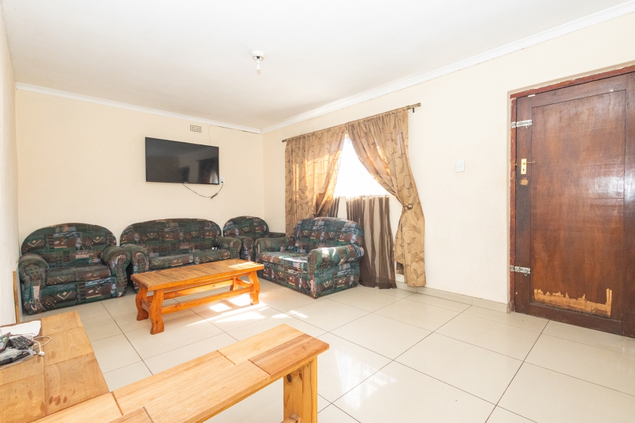 6 Bedroom Property for Sale in Belhar Western Cape